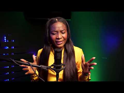 🎶 Cover Medley: "Gloire à l'Agneau" & "Nabanga Té" - Interprété par Isabel Joshua 🎶