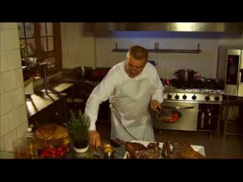 Mircea Dinescu găteşte cum n-a văzut Bruxelles-ul, la Politică şi delicateţuri