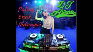 Download lagu Dj deep in love mp3