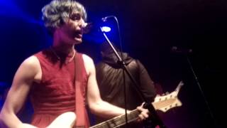 Ezra Furman. "Ready Teddy". Hebden Bridge Trades Club. 25th August 2016.