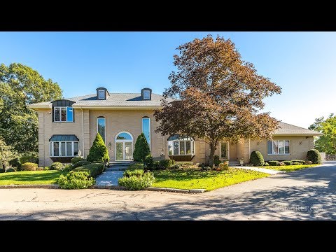 5 Heather Ln, Stoneham MA - offered by Jucelia Oliveira - Tel: 781-866-9169