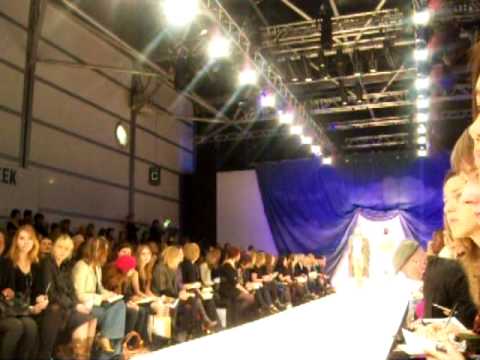 betty jackson autumn 09 lfw part 1