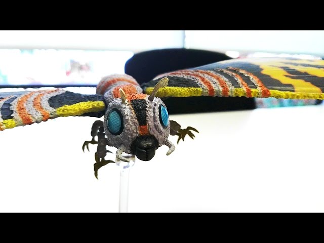 Vídeo relacionado con Bandai S. H. MonsterArts Mothra (Adulto) & Mothra (Larva) Special Color Ver. Godzilla vs Mothra