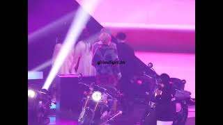 Download lagu They left the stage together #BTS#GFRIEND mp3