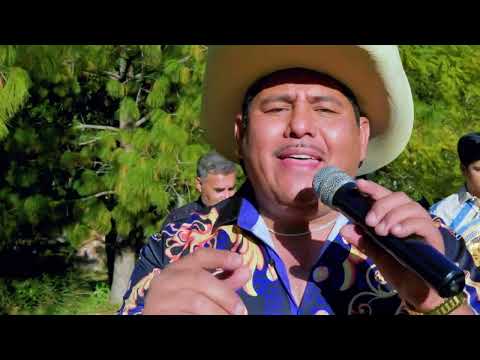 LOS ARROYOS DE JUNGAPEO ft TETILLO HERNANDEZ- Bonitas y traicioneras