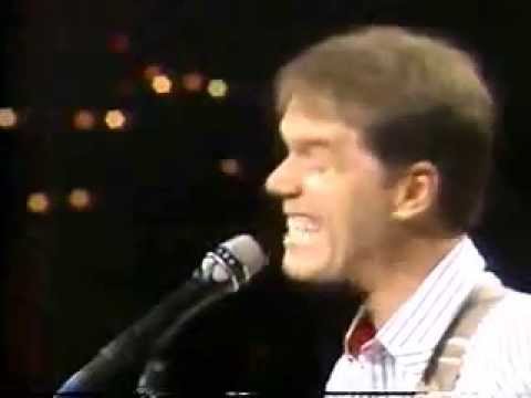 LOUDON WAINWRIGHT (Live)  - I'M ALRIGHT