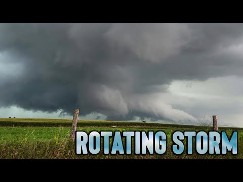 Rotating Wall Cloud Tornado Engulf Wisconsin Skies || WooGlobe