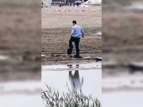Incredible case in Constanta! A Local Police car, stuck on the beach. The images go viral