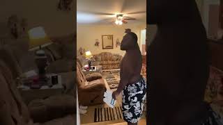 Download lagu When The Man Tries to Take Over DJ's Club!!! mp3 Download lagu When The Man Tries to Take Over DJ's Club!!! mp3