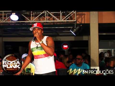 MC Cazuza  Medley ao vivo na Roda de Funk