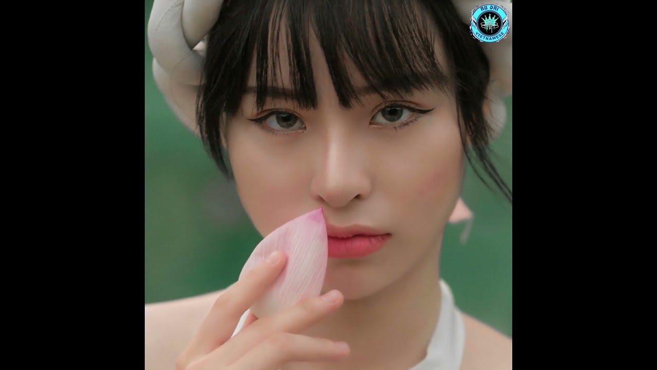 Top 3 must have ao dai for the modern fashionista - Vietnamese Ao Dai