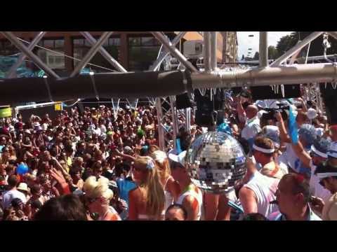 Dj Le Baron@Streetparade 2013 (Beach Love Mobile)