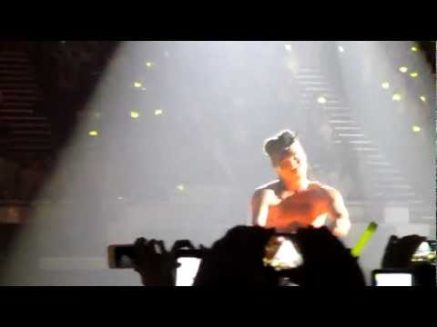 Big Bang Alive Singapore 2012 - Bad Boy - Taeyang