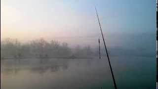 preview picture of video 'Dimineata la pescuit - Crivina MH, - F1 morning fishing'