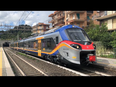 ETR 104.037 POP IN SERVIZIO COME REGIONALE 11245 SAVONA-SESTRI LEVANTE.