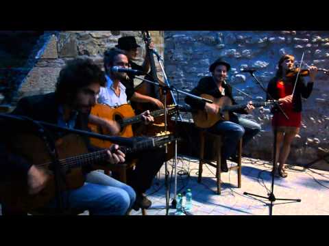 Trubadurii Tcha– Badjo, in  concert la Alba Iulia