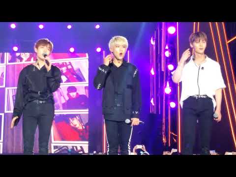 18/11/17  WANNA ONE - Alway AT HEC KOREA CONCERT THAILAND