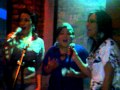 Keyla,Conina y Monica Cantando Simplemente Amigos