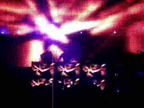 Perfect Blue (Original Mix) - Akesson --- Tiësto ISOS Tour Puebla 08