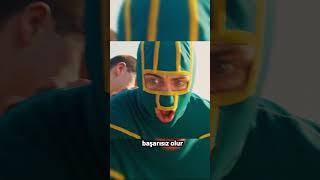 Süper gücü olmayan süper kahraman.