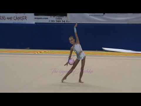 Natalia NEGLINSKAYA ball - 2012 Vitry Cup *infantil*
