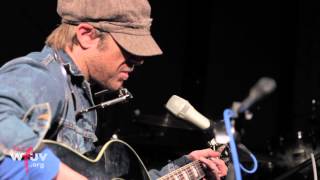 Todd Snider - &quot;West Nashville Grand Ballroom Gown&quot; (Live at WFUV)