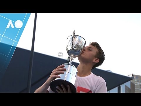 Oliel v Piros match point  and trophy presentation (Junior Final) | Australian Open 2017