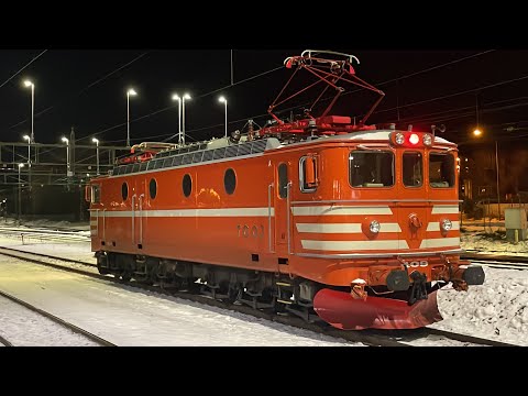 Del 22 Tåg runt om Kristinehamn i kraftig kyla och snö. Svenska Tåg!
