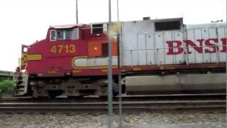 preview picture of video 'Two Trains in four minutes in Tukwila, WA'