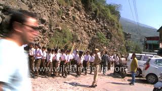 Download lagu RSS members parade in Kullu, Himachal Pradesh mp3