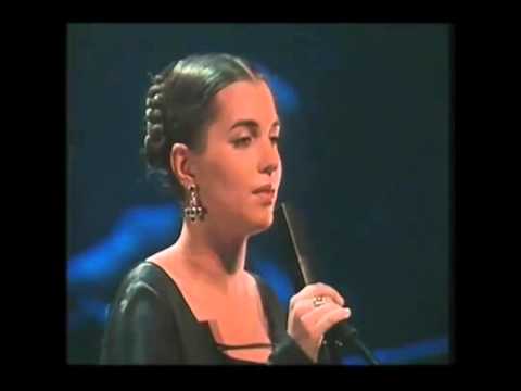 Madredeus - Live in Japan - Tokyo - "O Mar"