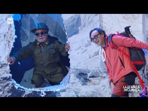 La stanza inclinata: "La scalata dell'Everest" - Stasera tutto è possibile 11/03/2025