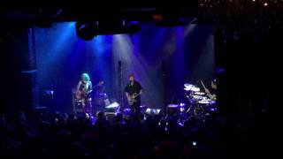 Adrian Belew - Walking on Air