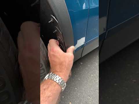 Inside view, rock guard install on Cayenne E-Hybrid. #paintprotection #porschecayenne #mud #mudguard