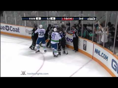 Ryan Kesler vs Niclas Wallin Apr 8, 2010