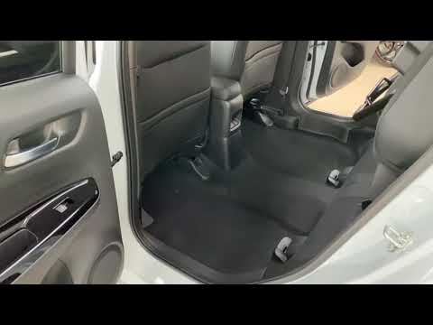 D. M. Keith - HONDA Jazz Hybrid - Magic seats