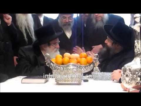 Visnitzer rebbe R' Mendel Visits Bobov 45 Rebbe - Teves 5773