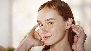 Jurlique's Herbal Recovery Eye Roll On Application