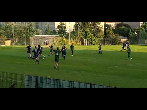 Oldboy WKS Śląsk Wrocław S.A. -  Błękitni Jerzmanowo 3:2(2:0).