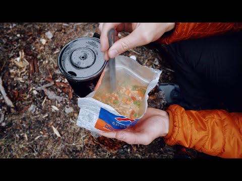 What to Eat While Hiking