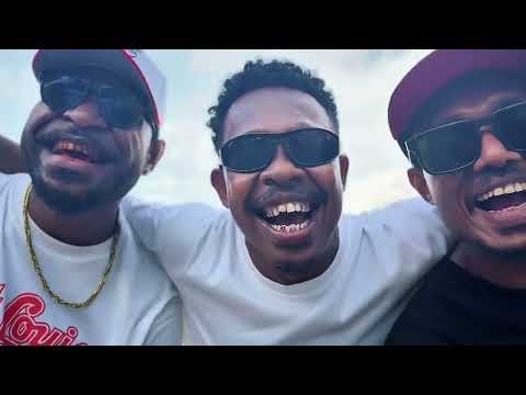 MACAM KO PU KAKI SA YANG BAWA (PRINCETON ft KOBOGAU BROWN,THIAN OWL GANK RIO LEWERISA)