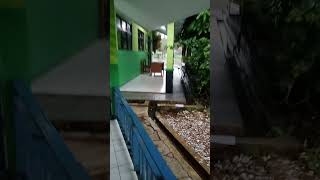 Download lagu Biarpun hujan tetap berusaha untuk datang ke tempat kerja lebih awal mp3