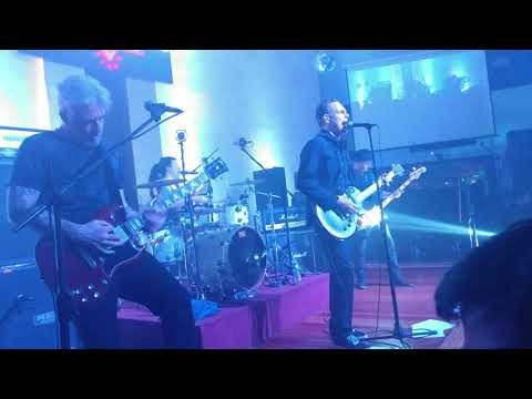 Harem Scarem Live in Manila - Hard to Love