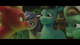 Musik-Video-Miniaturansicht zu Furieuse Foule [Danger, Danger (Angry Mob)] Songtext von My Little Pony: A New Generation (OST)