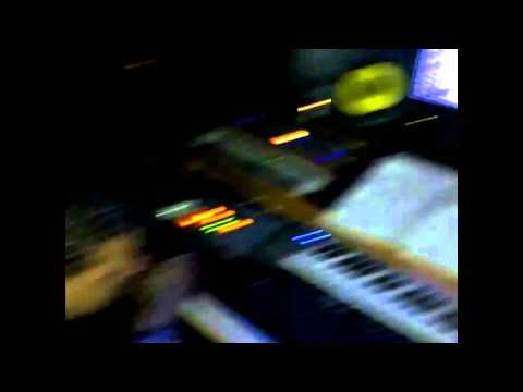 El Flowchy Ft Polakan Ellos Creen Que Están Adelante