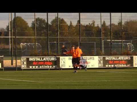 27 okt 2012 VV De Meern B1 - GDA B1 com 4-2 Doelpunt Lars