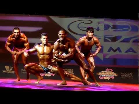 Sasho Ognenovski in 2011 Musclemania Worlds (posedown 1)