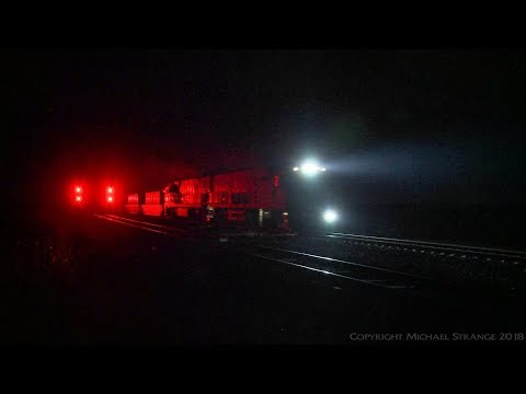 Pacific National MP5 Freight Train At Night (17/11/2017) - PoathTV Australian Railways
