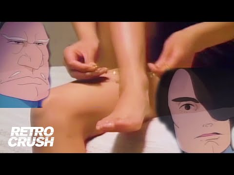 Thumbnail of the video: Her dressing room breached by creepy anime roommates | Twilight of The Cockroaches (1987)