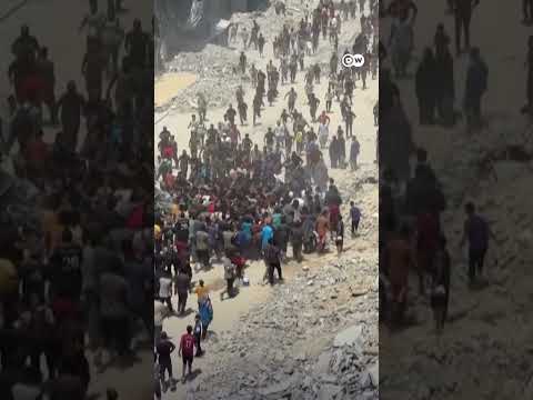 Video footage shows the cruel reality of airdrops | DW News